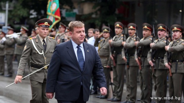 Болгария будет охранять границу с Турцией с помощью армии - министр обороны