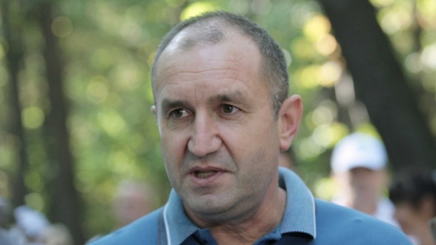 Лоббисты добились своего в отношении истребителей - президент Болгарии