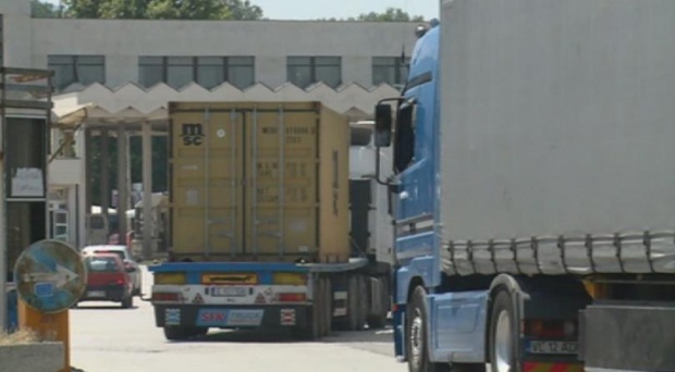 Завтра в Болгарии будет ограничено движение грузовиков массой свыше 12 тонн