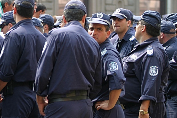 Полицейские в Болгарии продолжают акции протеста