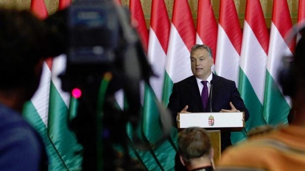 На выборах в Венгрии побеждает партия  действующего премьера Виктора Орбана