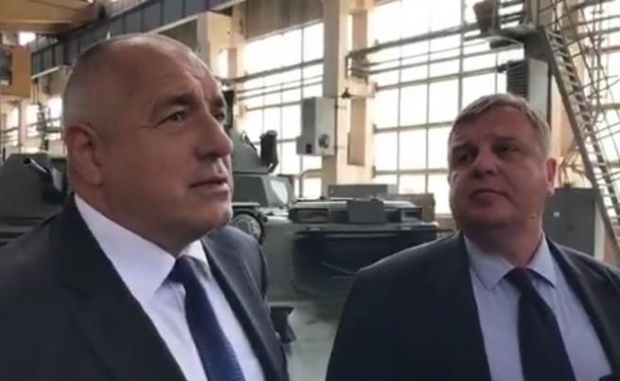 Модернизация бронетехники по стандартам НАТО будет проходить в Болгарии - премьер