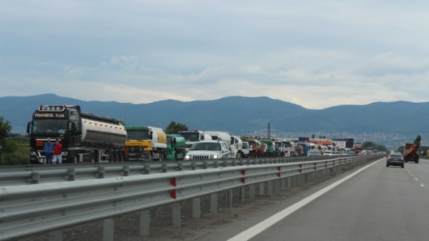 В Болгарии владельцы автоцистерн протестовали против нового Закона о торговле топливом