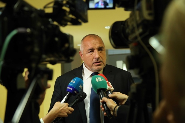 Премьер Болгарии потребует от ЕС закрыть границы страны для мигрантов