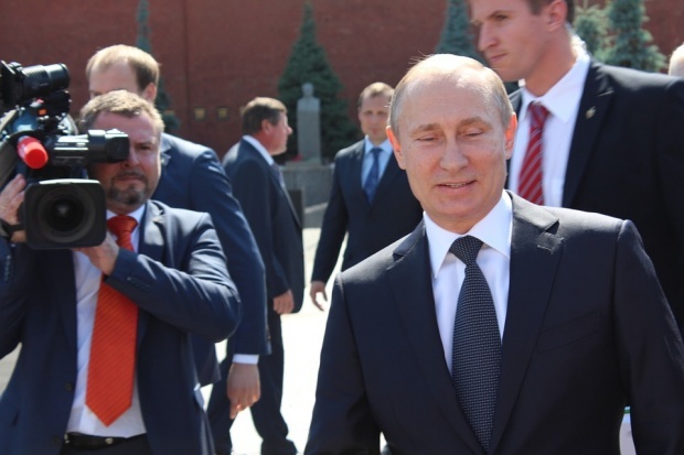 Путин и Меркель обсудили транзит газа через Украину, точных оценок по объему нет