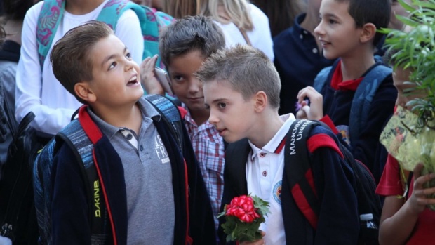 Для 680 тысяч школьников Болгарии начался новый учебный год