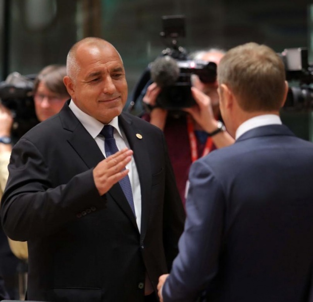 Премьер Болгарии заявил в Брюсселе, что страна намерена развивать с Россией прагматичные отношения
