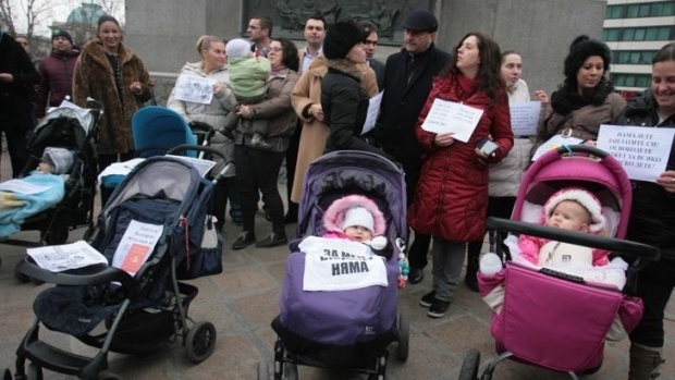 Протест матерей детей-инвалидов в столице Болгарии продолжает обостряться