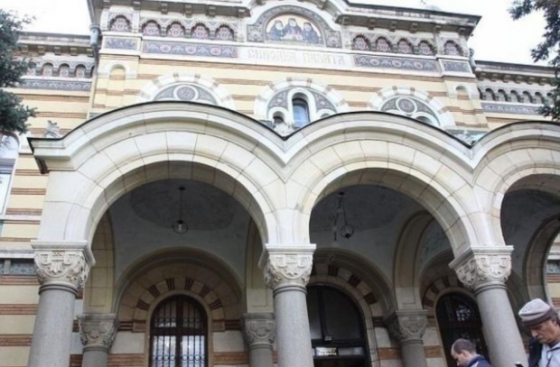 Синод Болгарской православной церкви обсудит законность решений Константинополя в декабре