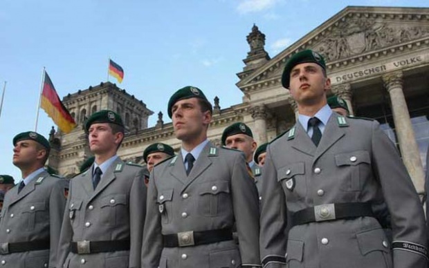 Берлин планирует набирать иностранцев в армию: Болгария опасается оттока мужчин из страны