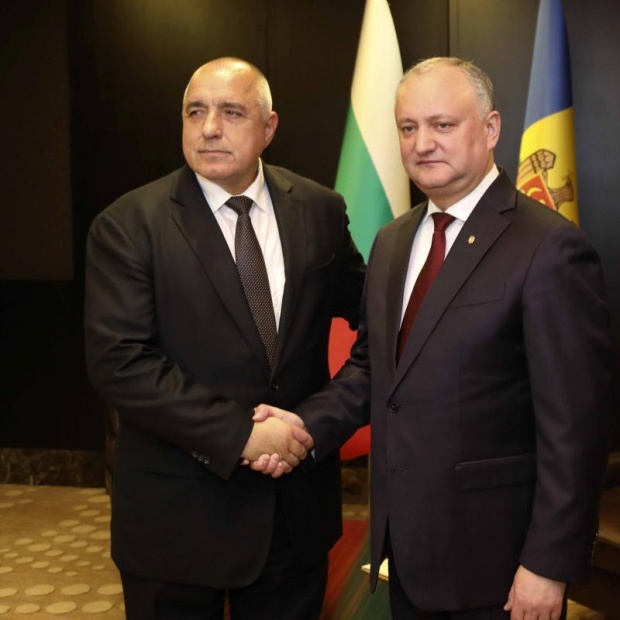 Президент Молдовы обсудил с премьером Болгарии сотрудничество двух стран