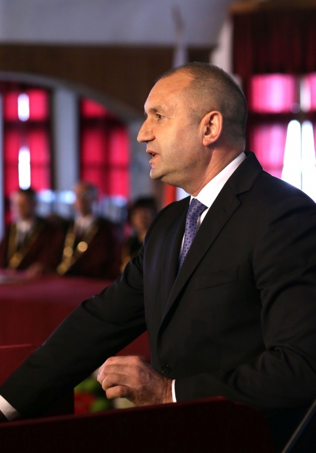 Президент Болгарии о напряженности в Габрово: Необходима борьба с социальными причинами проблемы