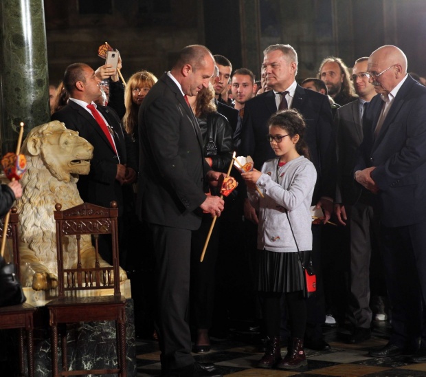 Президент Болгарии: Мир и благоденствие - это плод наших общих усилий