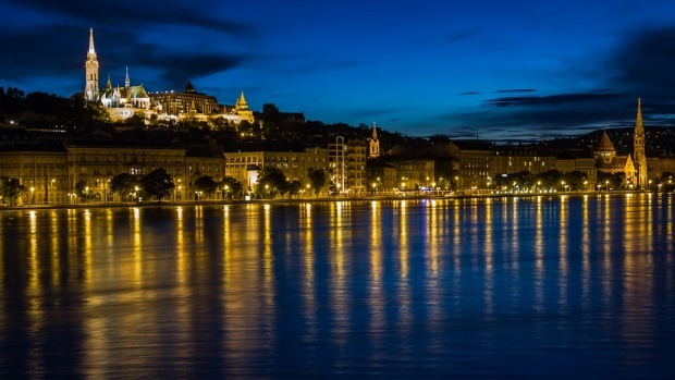 7 человек погибли при крушении судна на реке Дунай в Будапеште
