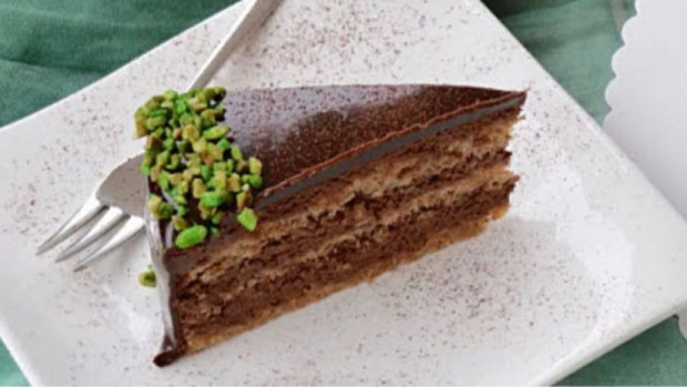 Знаменитый болгарский торт «Гараш» вошел в число лучших десертов TasteAtlas