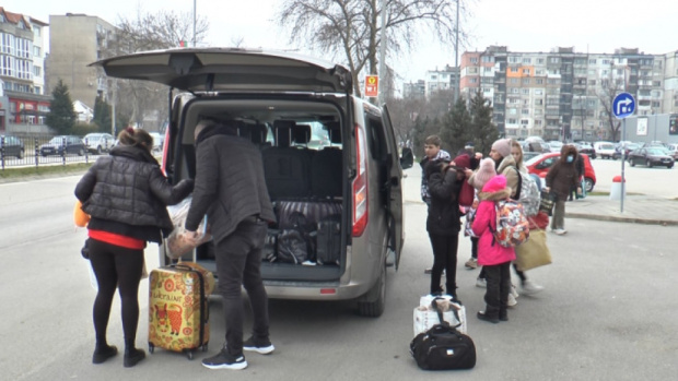 2/3 украинских беженцев проезжают через Болгарию транзитом