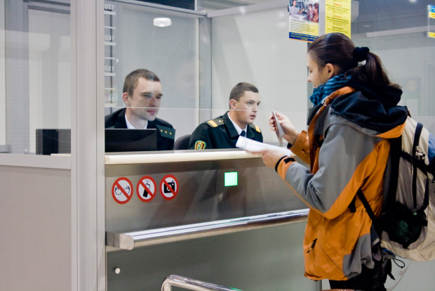 РФ приостанавливает соглашения с рядом стран об упрощенной выдаче виз