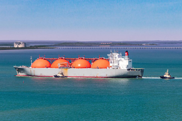 Первый из семи американских танкеров с газом прибудет в октябре