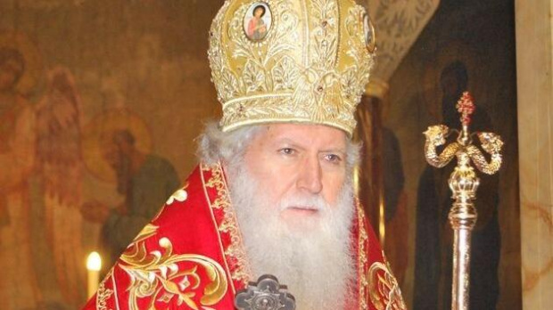 Отпевание блаженнопочившего Болгарского патриарха и крестный ход